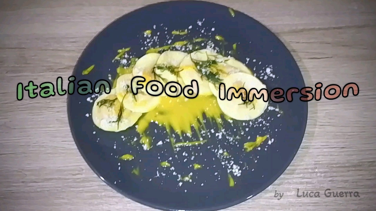 Ravioli cappelli del prete alla zucca su crema di maracuja