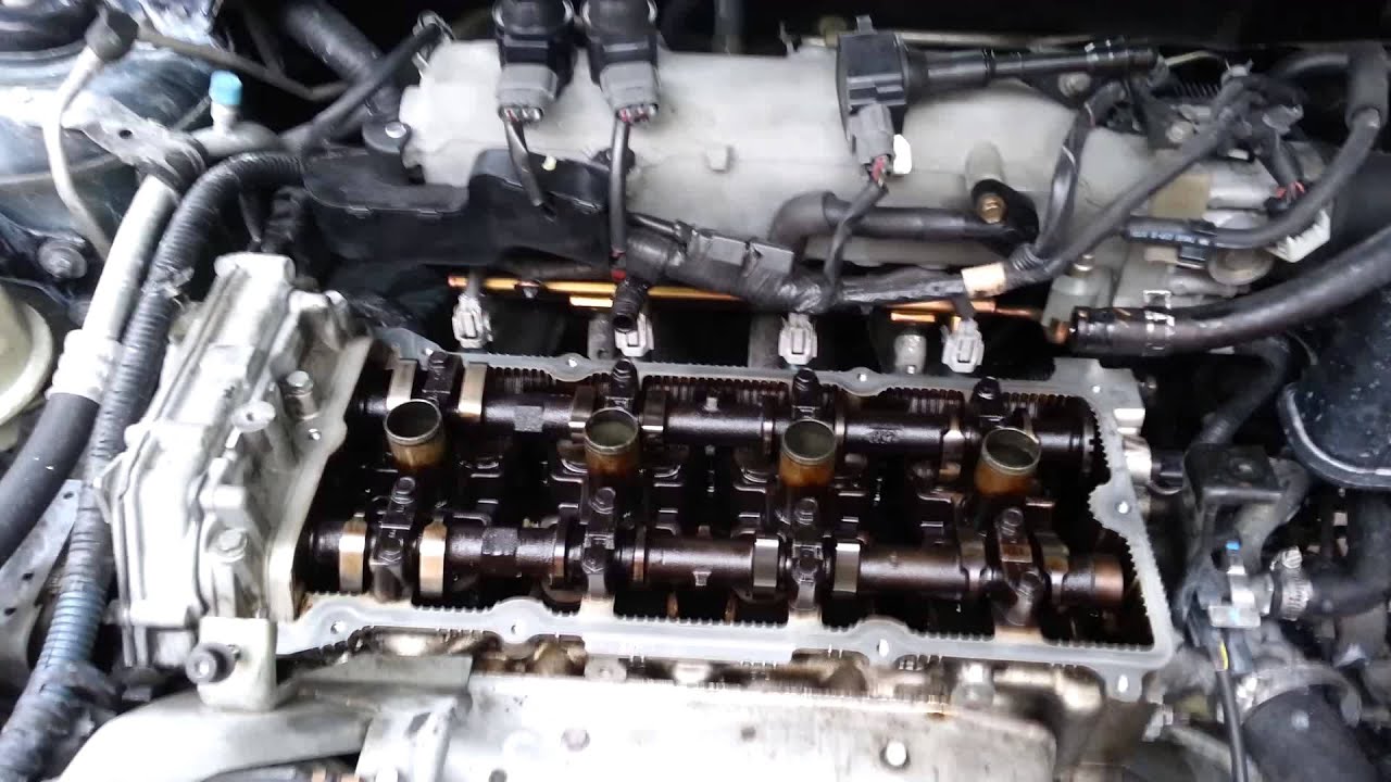 2006 Nissan Altima 2.5 valve cover (part 1)