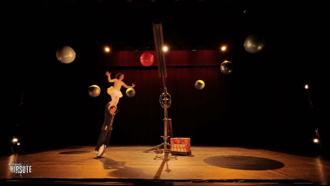 Cirque Hirsute - Aux &eacute;toiles ! / Entre 2 BIAC 2022