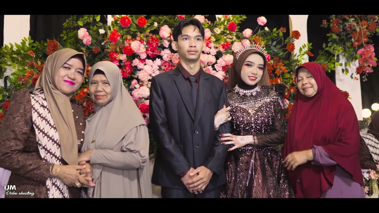 Lagu Keranda cinta 👰 Video Bag-09 👉 Resepsi malam pernikahan (Rinanti & Yasin) Desa Sanur Sebuku 