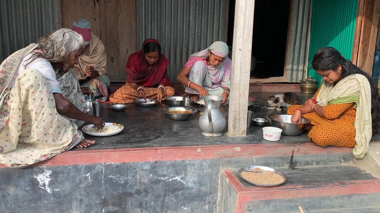 মানুষ যে থালায় খায় সেই থালাই ছিদ্র করে 😭