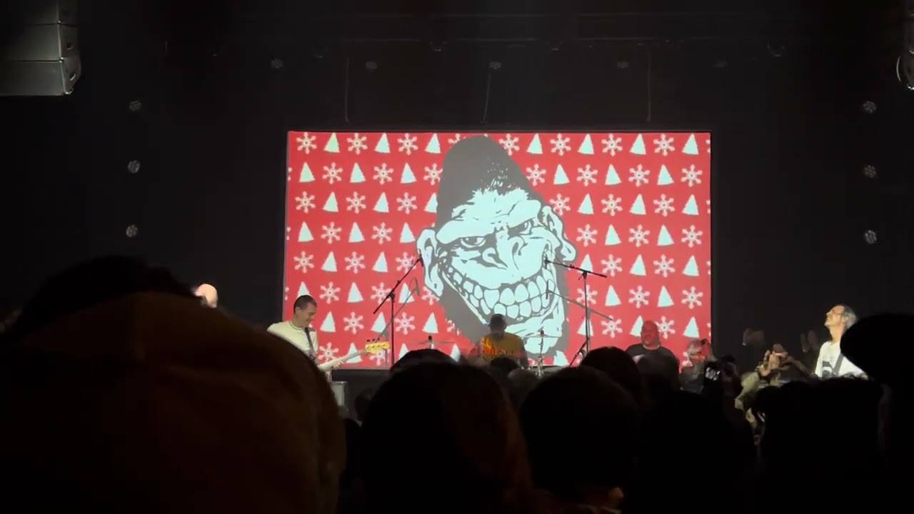 Gorilla Biscuits - Minor Threat cover (live Williams Center Rutherford NJ 12/20/2025)