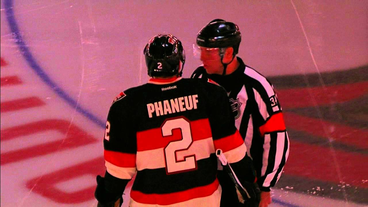 Gotta See It: Phaneuf bumps into Karlsson during pre-game skate