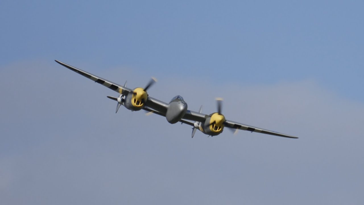 Ziroli P-38 Lightning powered by counterrotating 4stroke gas engines by kolmengines.com