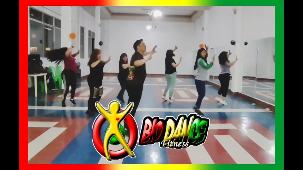 OJITOS MEXICANOS (THALIA) DE "BIO DANCE" POR EL PROF. WALY DIAZ Y LAS BIODANCERS.