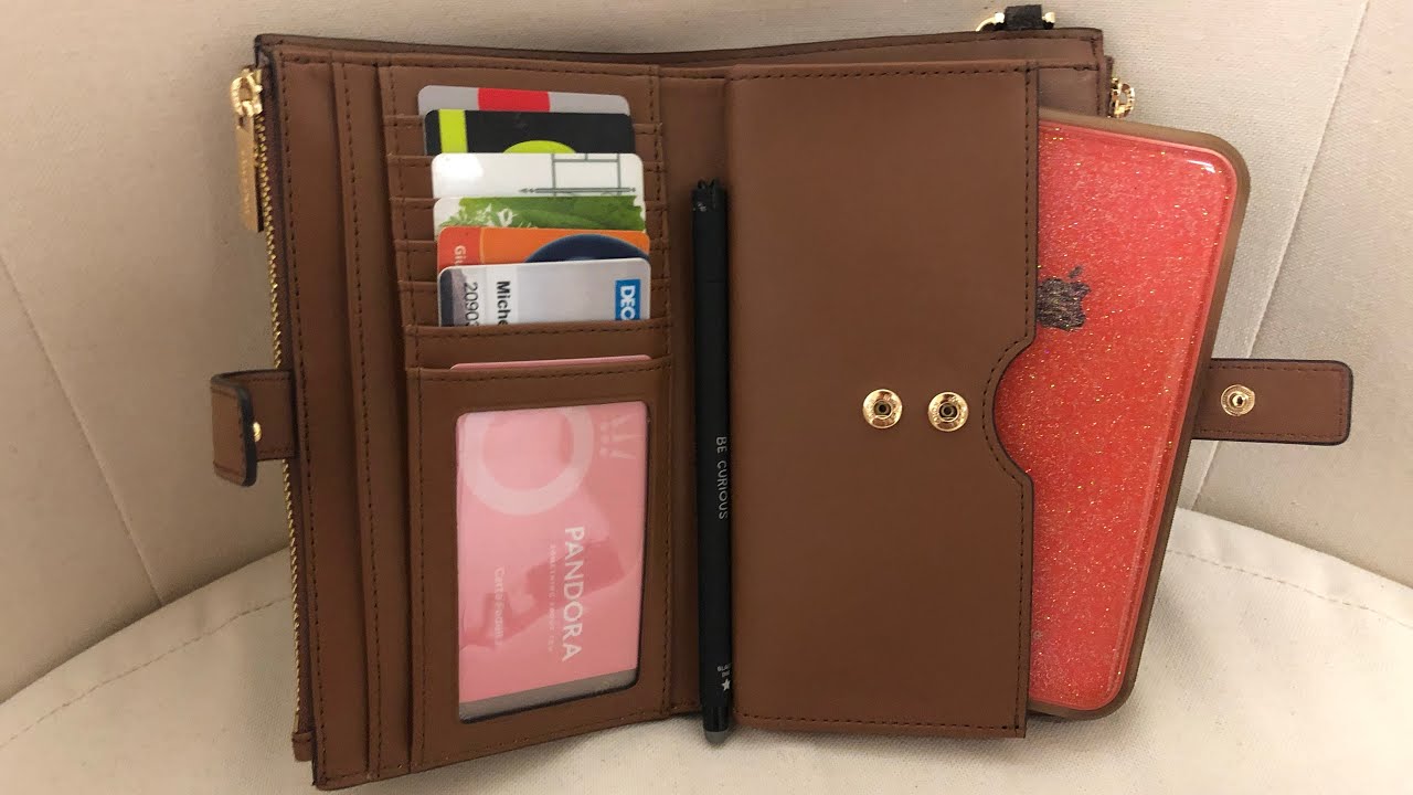 Cosa ho nella mia pochette/Portafoglio |Queen of fashion CREMI❤️