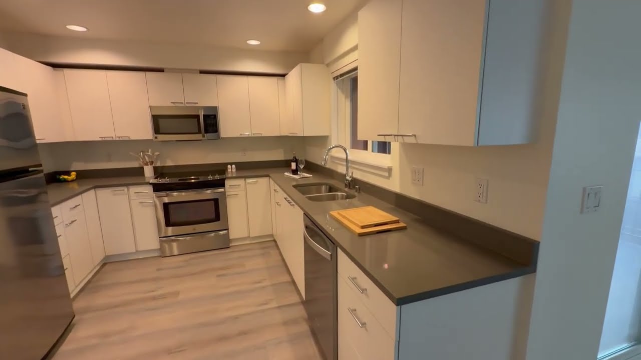 View 420 - Unit 303 Walkthrough