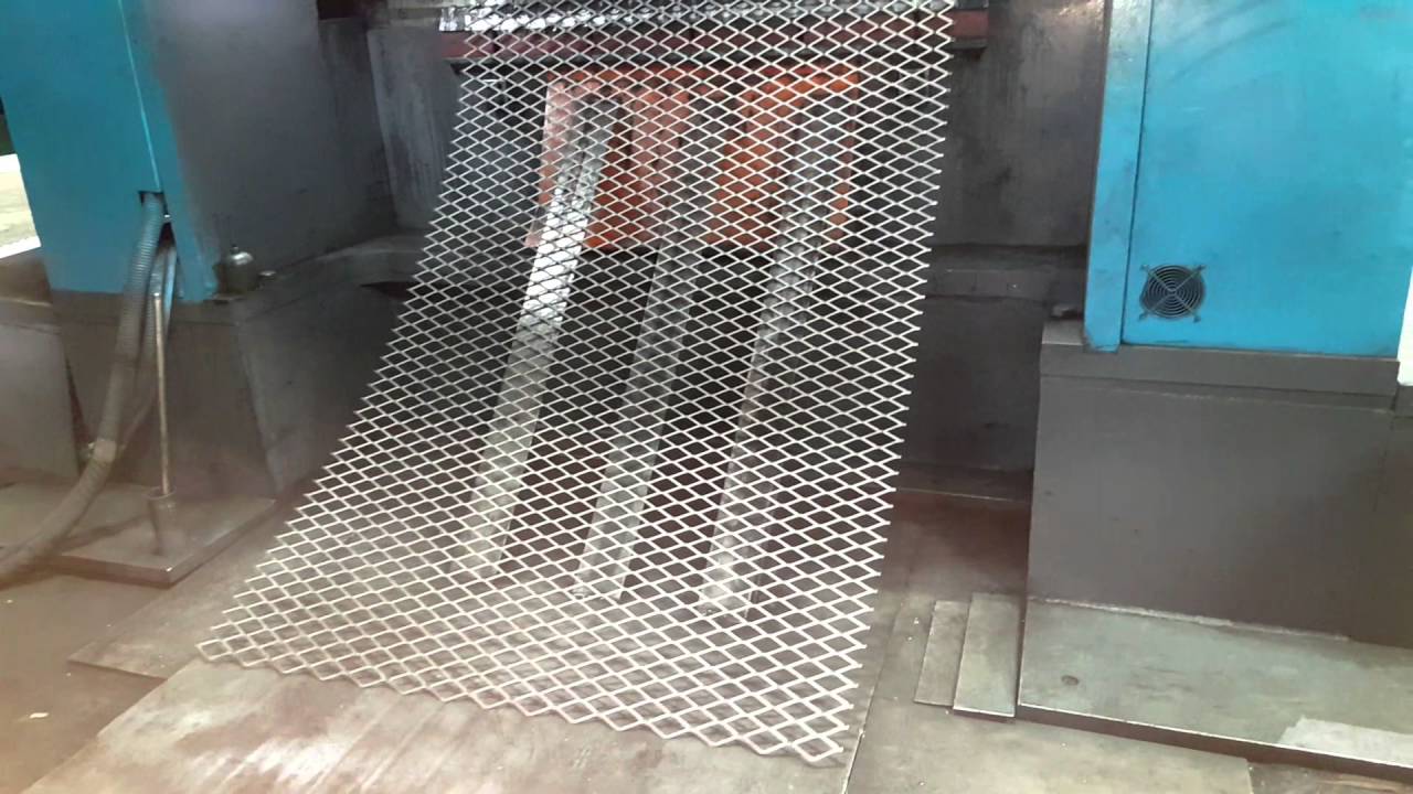 Expanded Metal Machine High Speed By Hinnli factory 2017 Dr. Ibrahim El-hinn