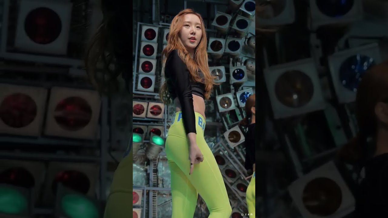 151002 식스밤 SixBomb 유청   치키치키밤 Chicky Chicky Bomb 밀리오레 직캠