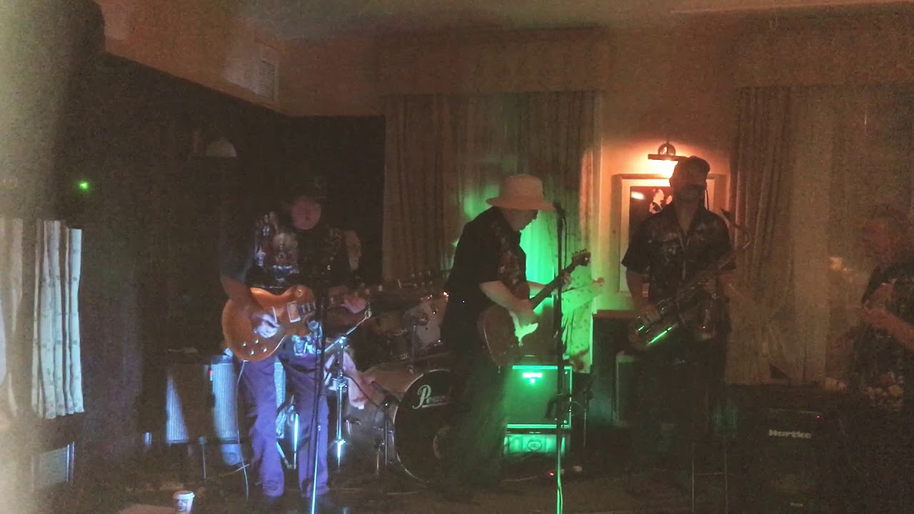 Paddy Goodwin & The Holy Ghosts...playing Drift Away