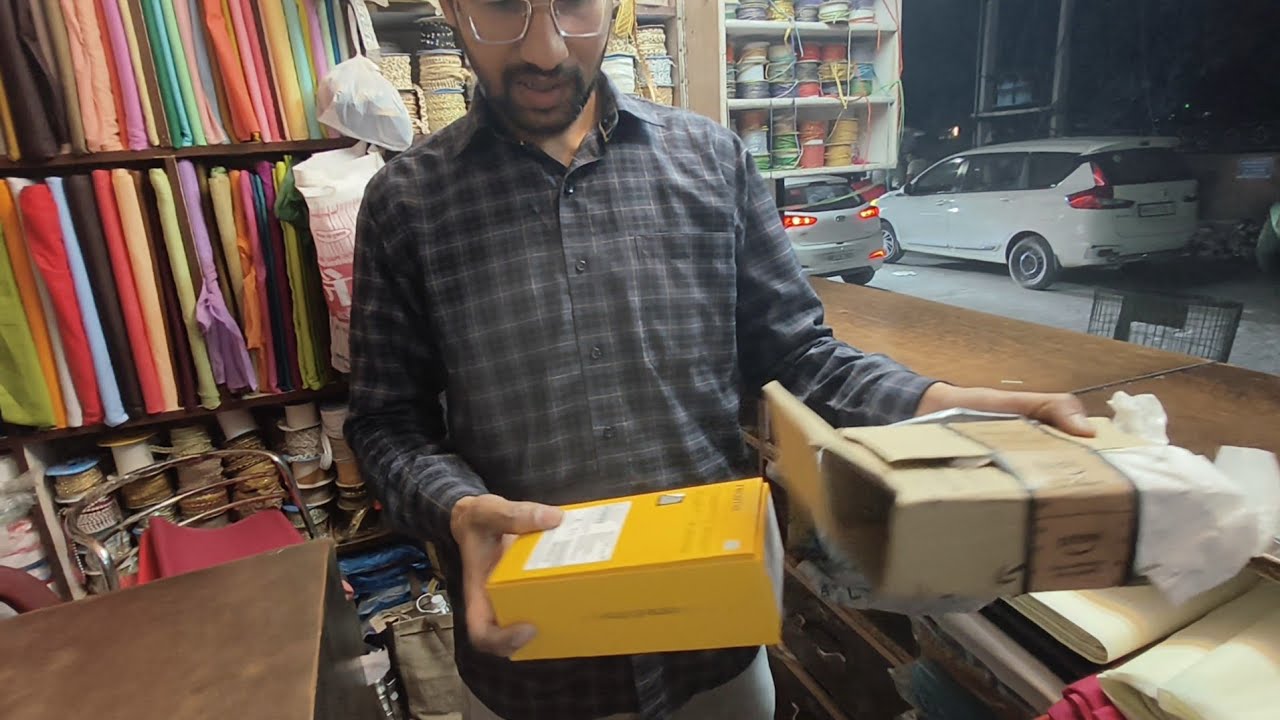 My friend amit ne naya phone mangaya online mobile phone reveal🤳