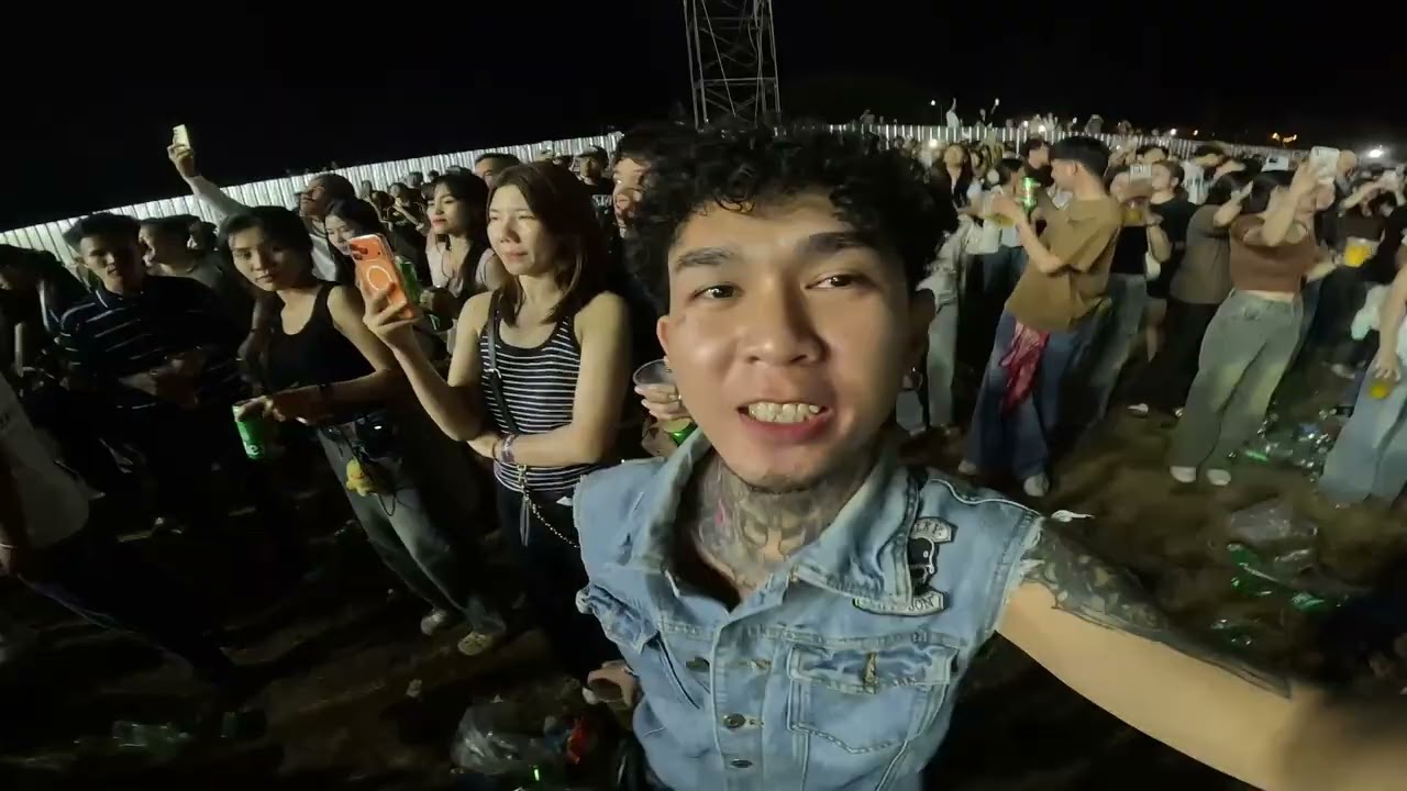 ໄປງານຄອນເສີດ Bodyslam & Bigaas