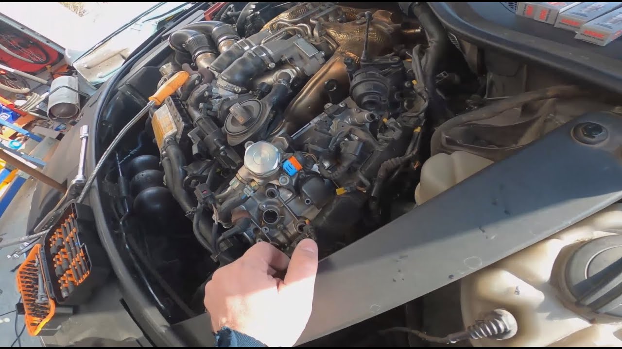 2013 Audi A8L 4.0TT Spark Plug Change