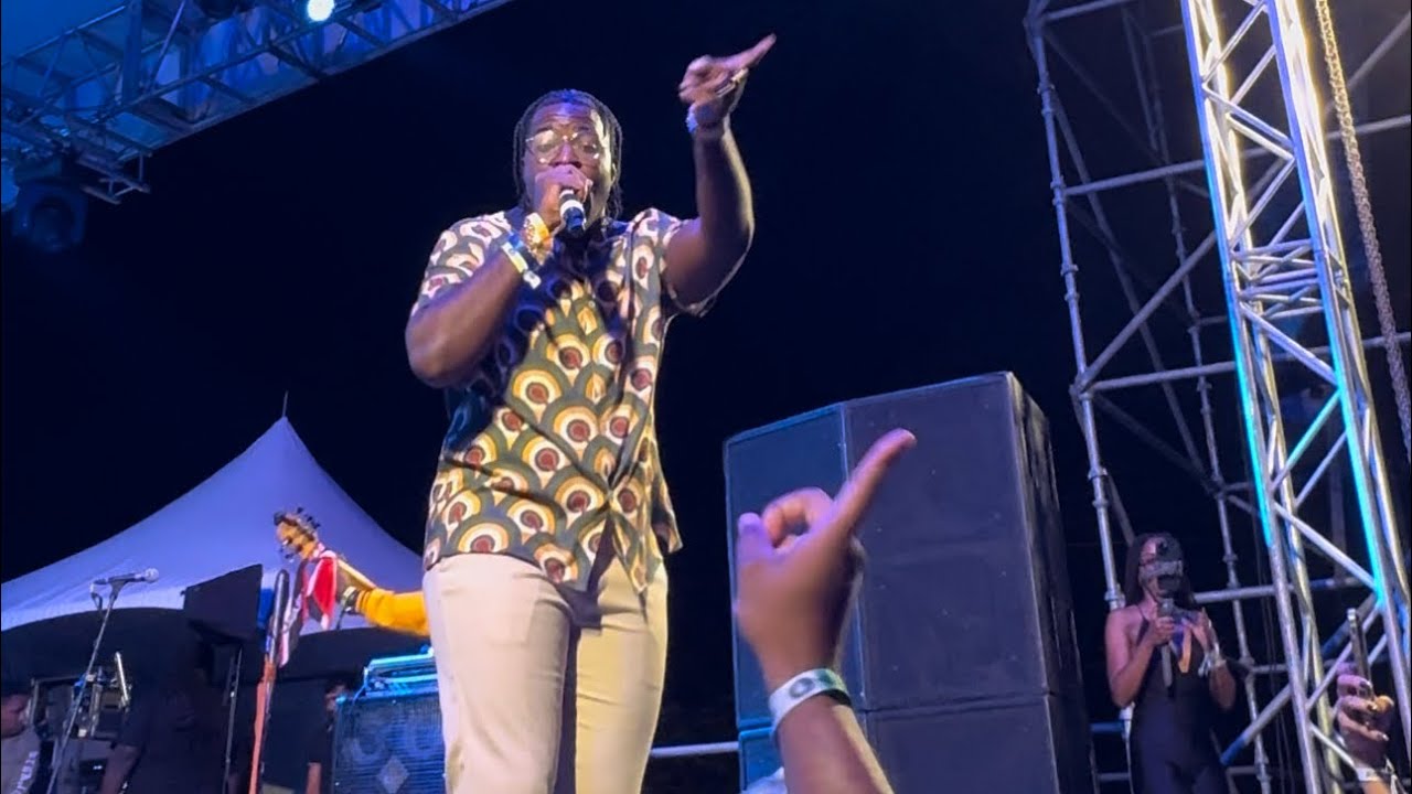 Preedy performs &ldquo;Search Party&rdquo; (I not coming home tonight) at Soka in Moka