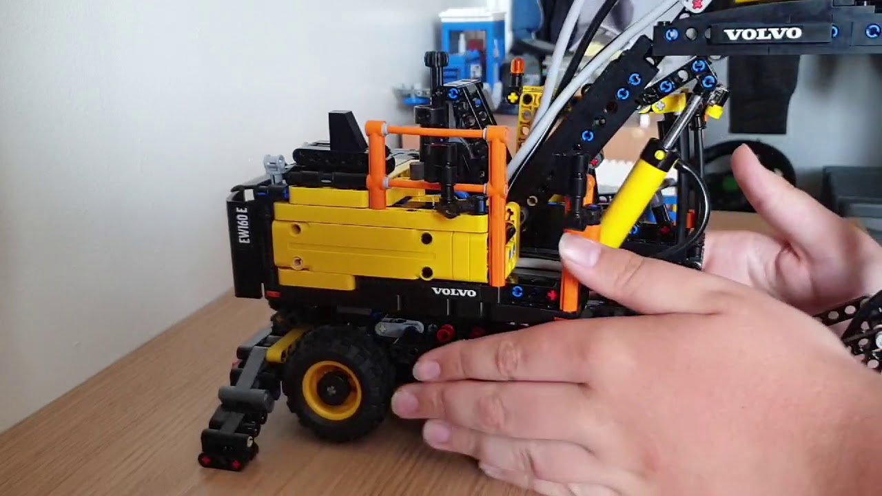 REVIEW of lego technic 42053 Volvo EW160E