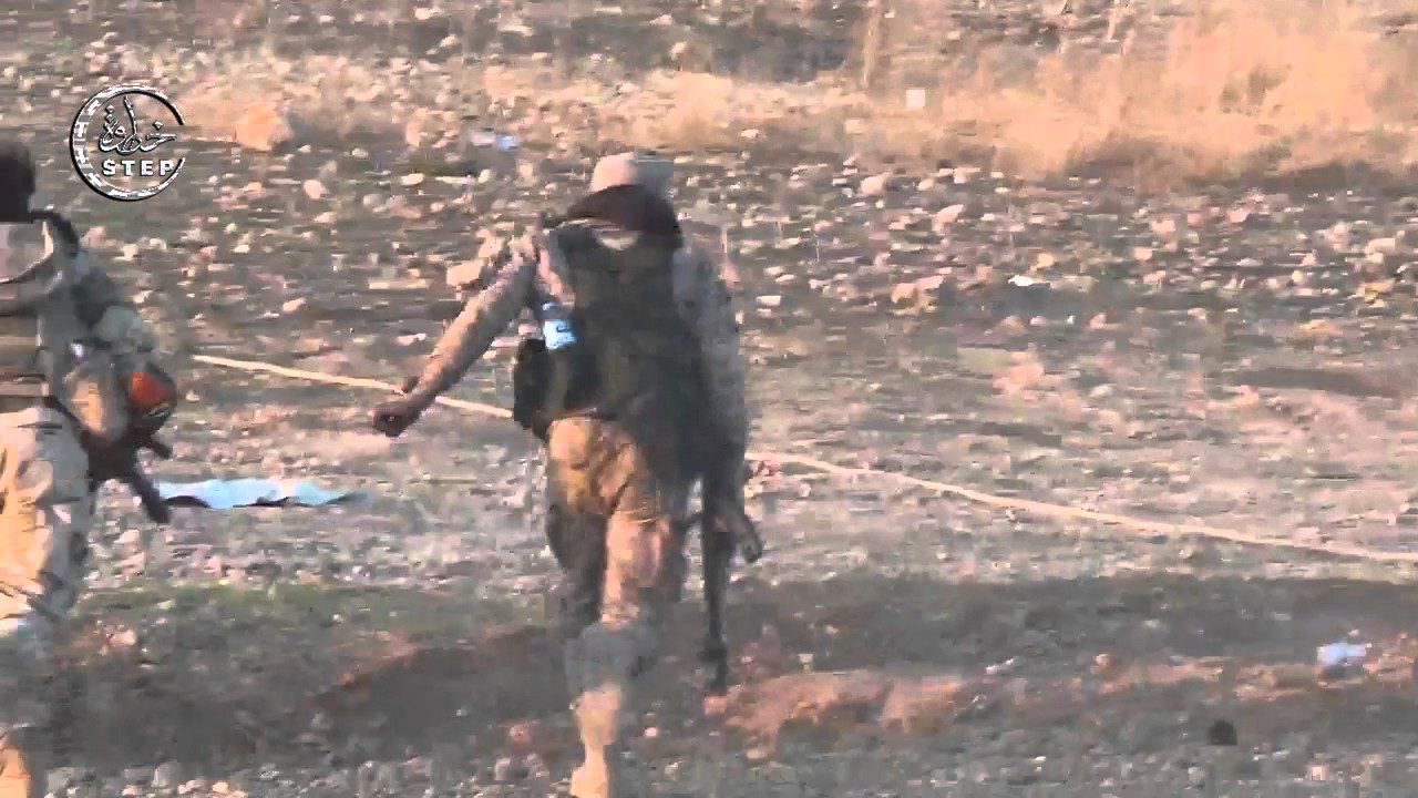 خطوة || جانب من المعارك الدائرة في ريف حلب الجنوبي بين مقاتلي الجيش الحر و قوات النظام