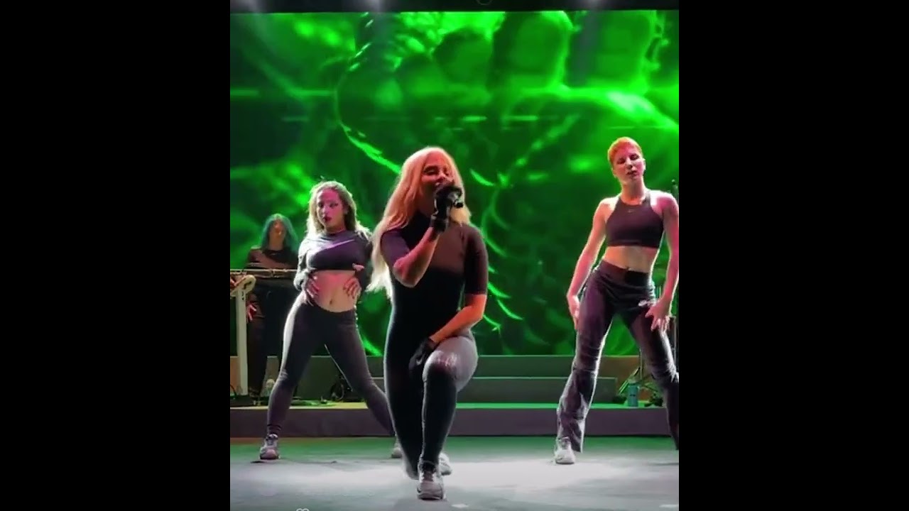 Luísa Sonza Anaconda *O*~~~ Ao Vivo evento Nike