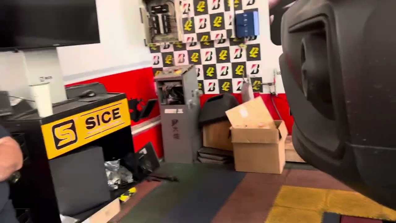 義大利🇮🇹3D金賞獎定位機。輕巧耐用、免推車立體實境環繞設計、價格低於德國D牌30%、產品品質優於市場許多高階定位機！實體測試機在展示中心、歡迎來參觀試用、30天鑑賞期。定位機界的隱形冠軍。