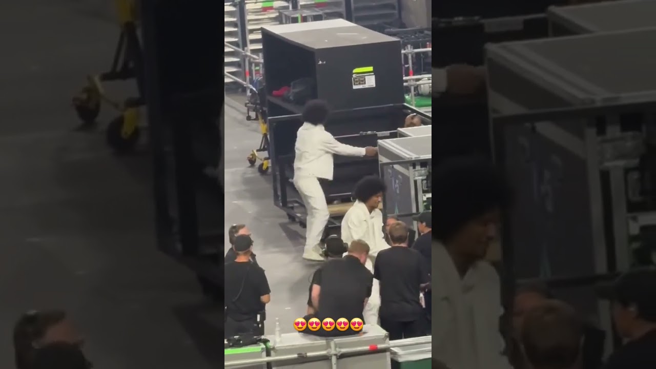 Les Twins BTS in Houston saying hi to the crew and fans 🩷🩷