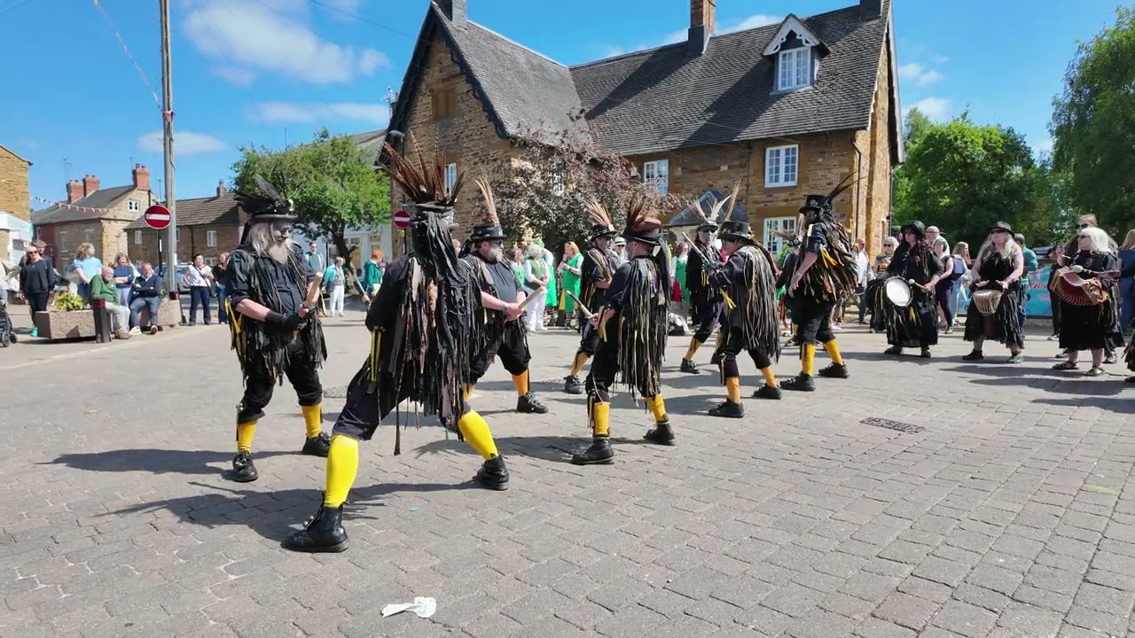 The Witchmen 'Rochester Thistle' at Moulton Village Festival