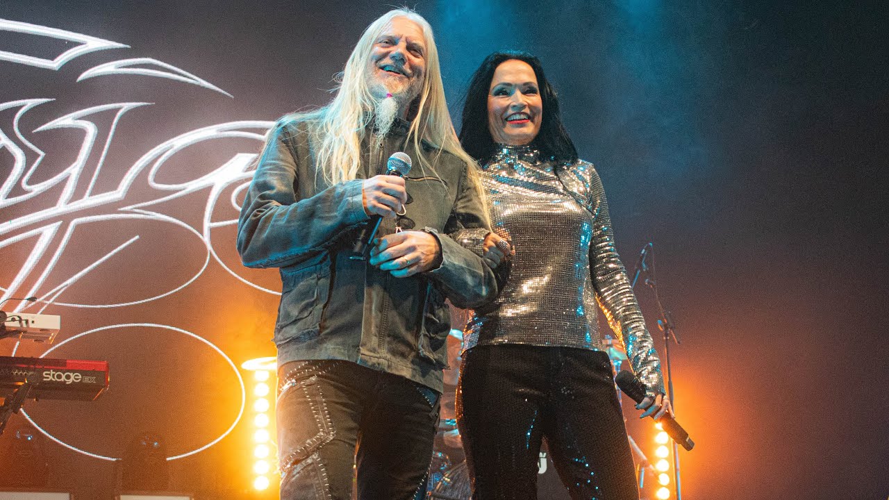 Tarja & Marko Hietala - Over The Hills And Far Away (Live Santiago, Chile 05-03-2024)