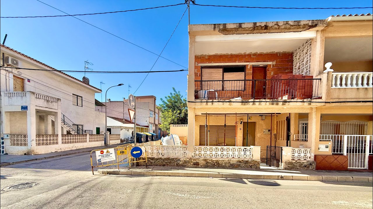 Casa esquina en venta junto a la playa. Se vende para reformar en Lo Pagán (San Pedro del Pinatar)