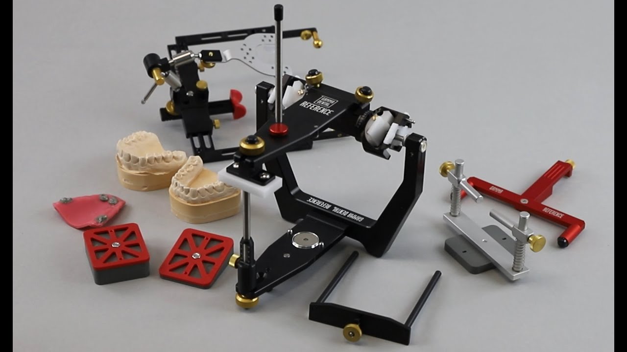 Transfer of upper and lower jaw model according to the anatomic axis to the Reference SL Articulator