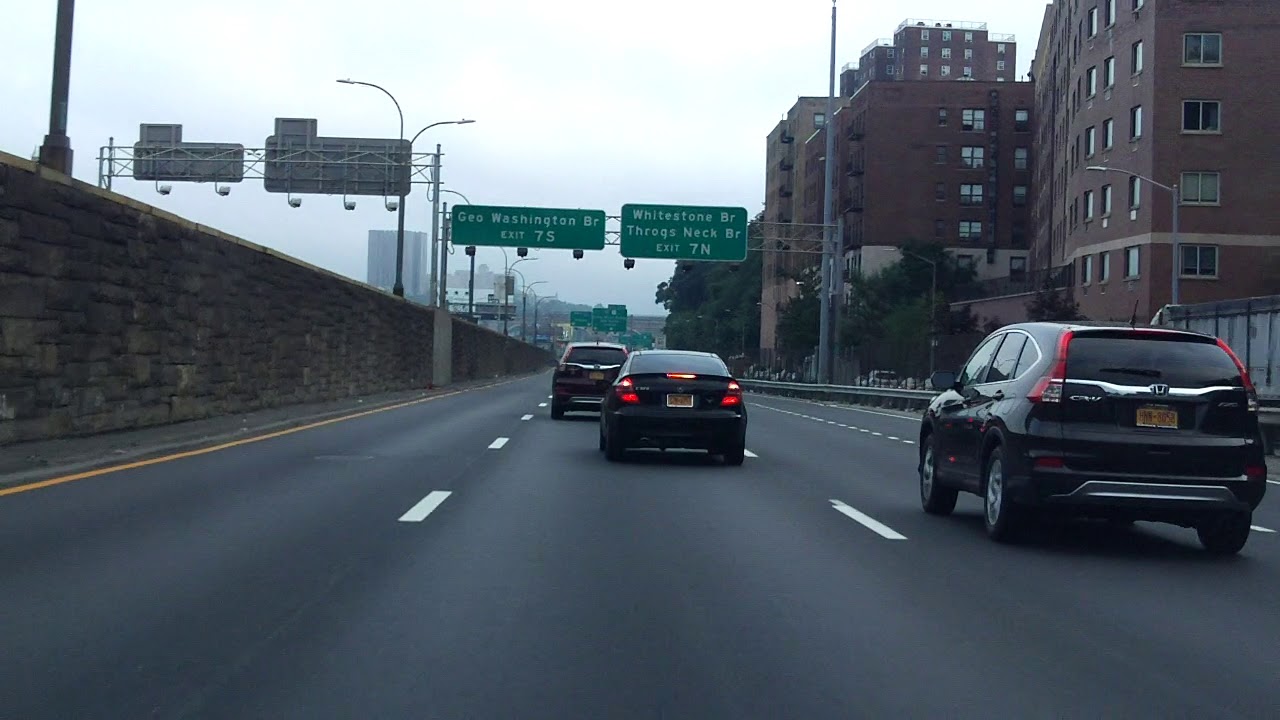 Major Deegan Expressway (Interstate 87) northbound