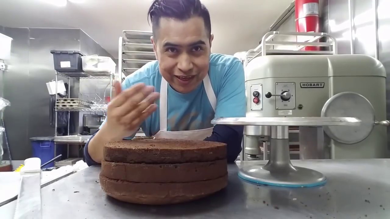 Pan esponja de chocolate tres leches.