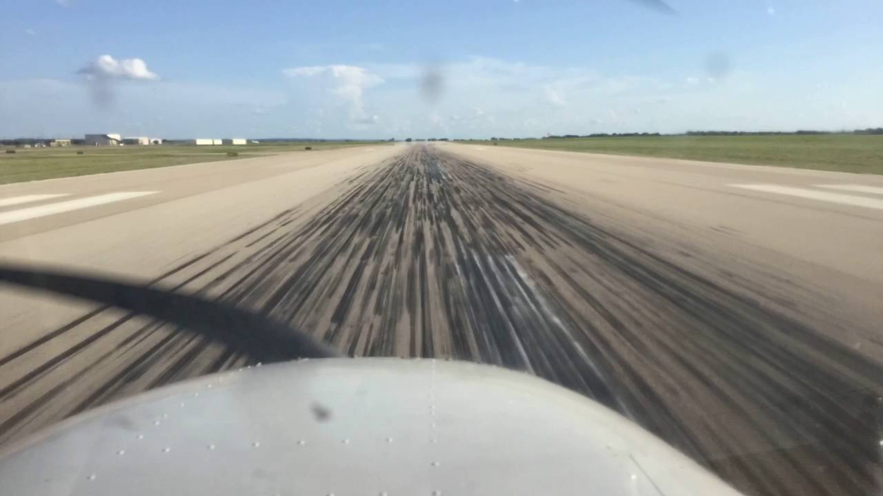 Cessna 172 Straight In Approach Runway 19 To Waco Regional Airport KACT