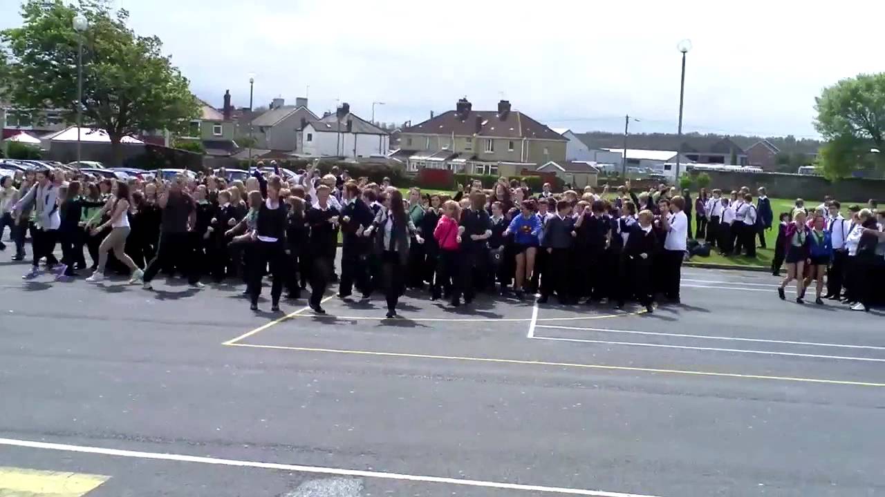 Ysgol Y Strade Flashmob 08/07/11