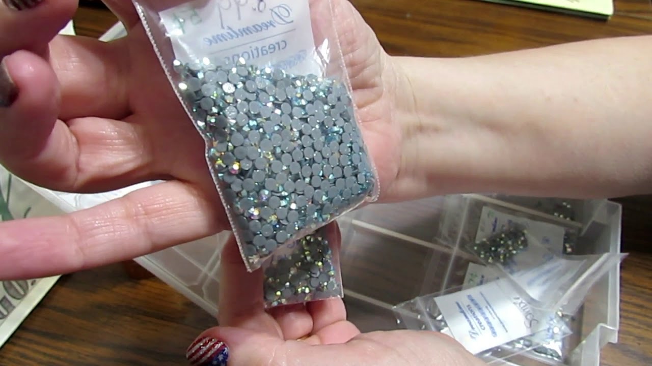 Swarovski Crystals on T-shirts? Yes, please 😊