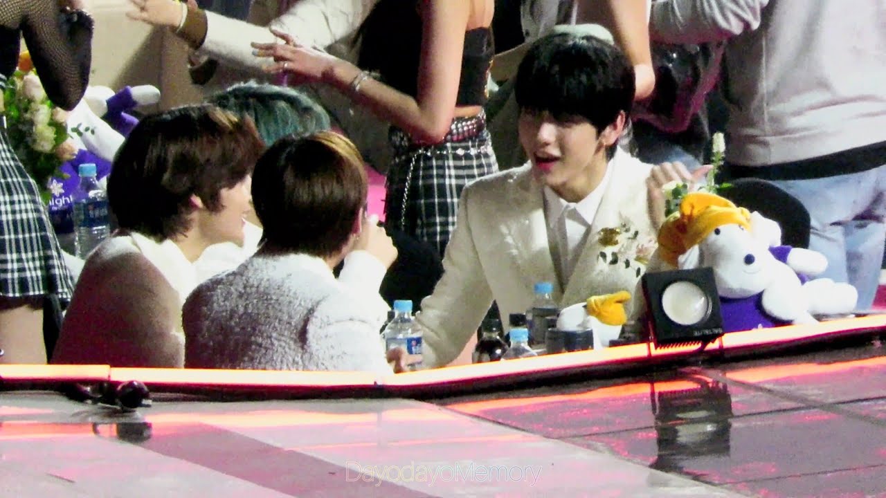 200130 SMA 서울가요대상 쉬는시간 끝말잇기하는 투모로우바이투게더(TXT)