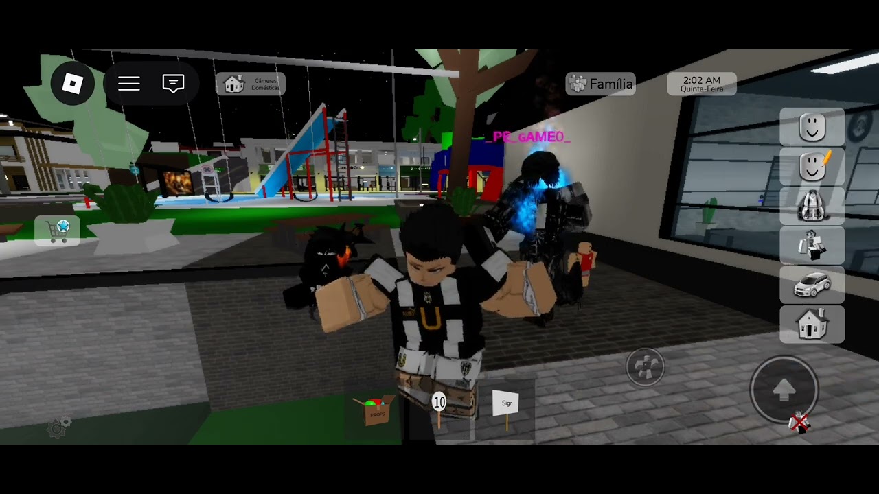 Kkk dançando com a skin do Blue Lock 