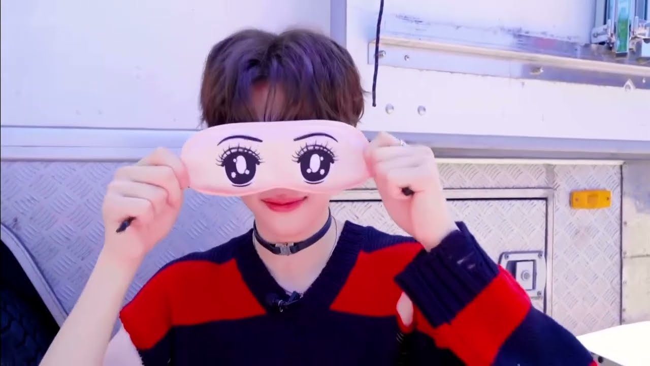 alexander vincent hayoung shmidt lee, an eye mask model