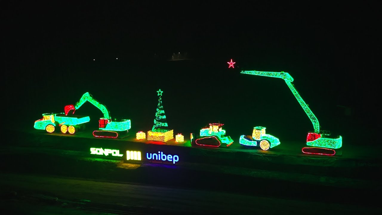 🎄✨ Cuda, świąteczne cuda. Tuż przed świętami głos zabrały maszyny budowlane 🚜💬