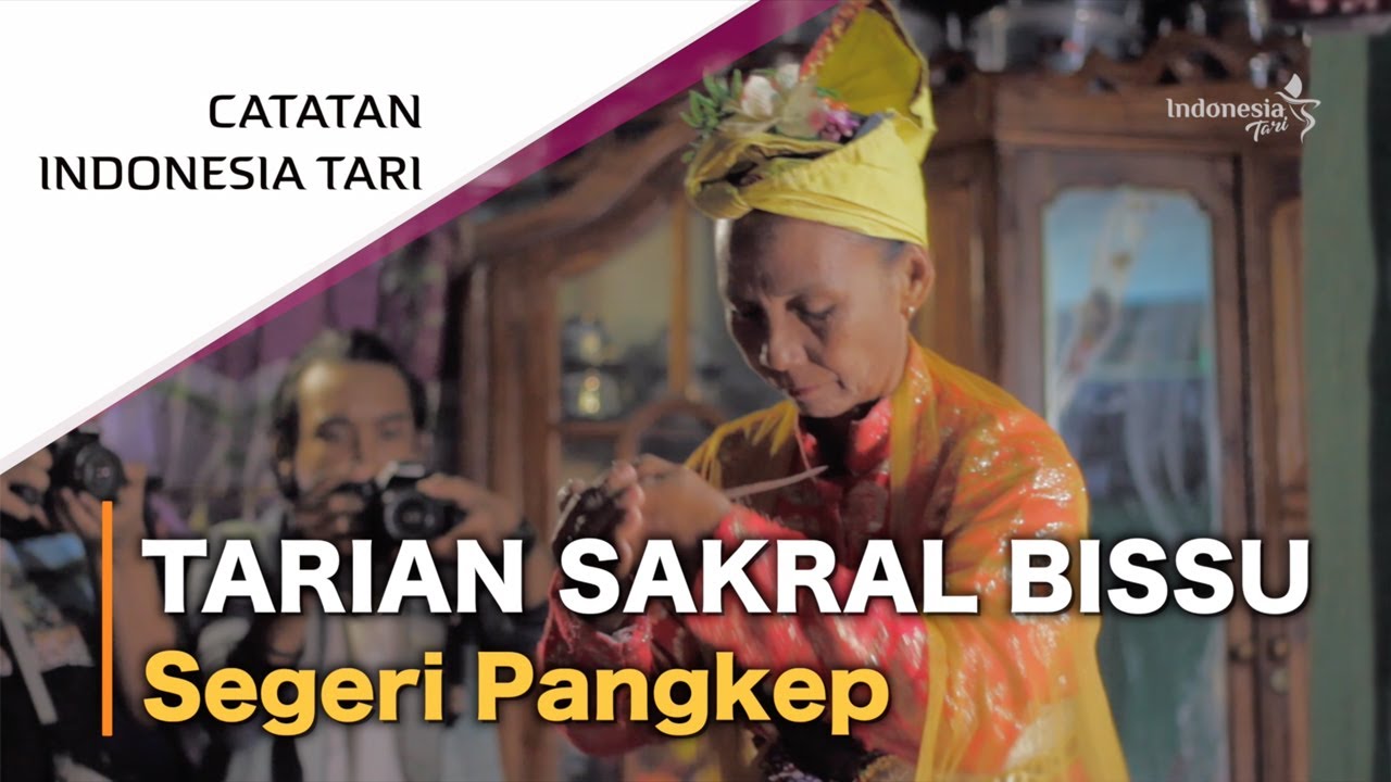 Catatan Indonesia Tari #3: Atraksi Tarian Bissu Pangkep Sulawesi Selatan