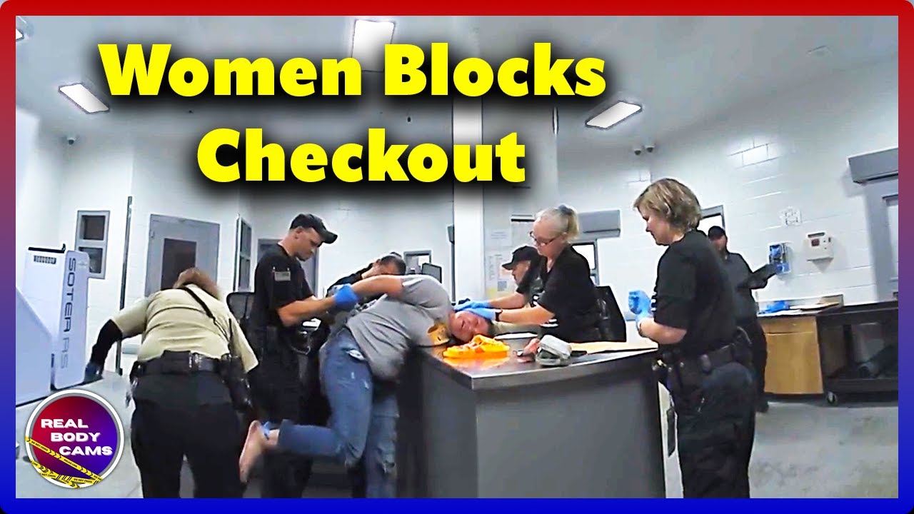 Arrest of a Florida Woman Blocking Customers at Checkout