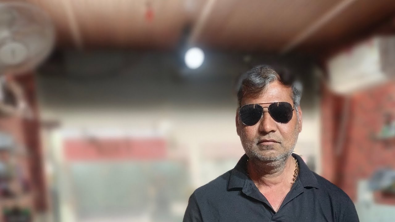 VLOGGER UTKARSH MAVI is live welcome you to My chenel like subscribe kare please