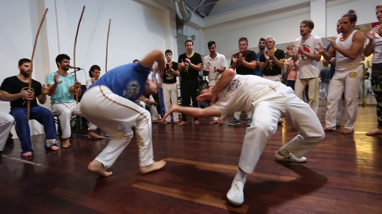 ABALOU CAPOEIRA 2017 - CM Horrivel & Prof Neve Angola