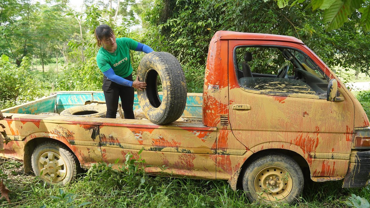 Girl Restores Abandoned Pickup Truck for Many Years - Cleans the Dirtiest Vehicle