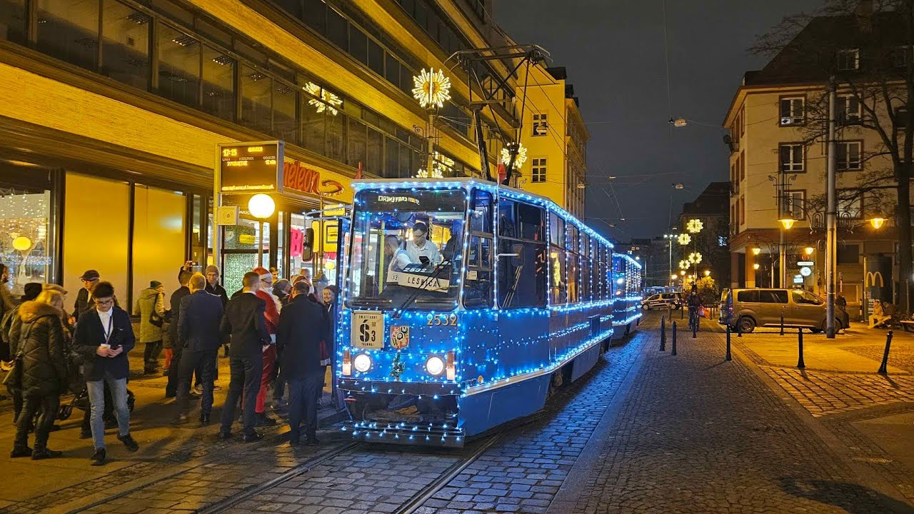 [🇵🇱PL] TMW Wrocław - Konstal 105Na #2532+#​2531 - Światełkowy Tramwaj 🎄❄️