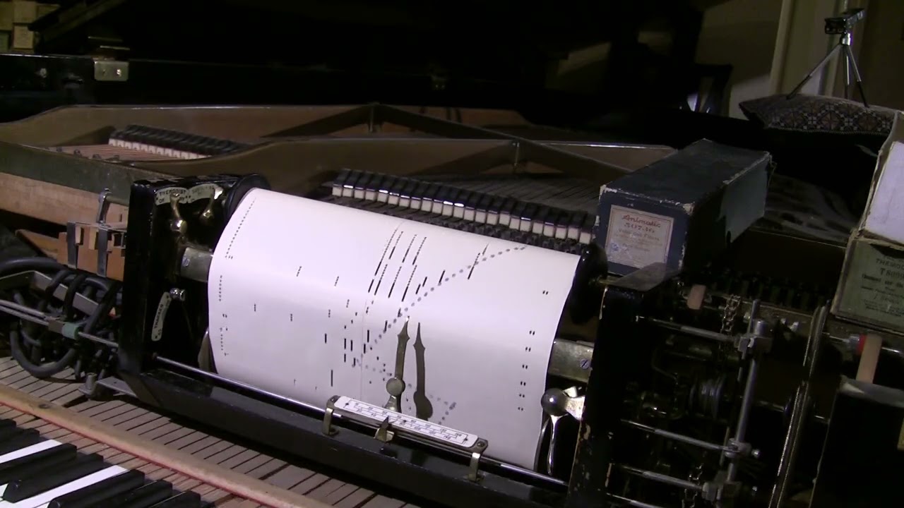 Grainger's Paraphrase on Tchaikovsky's Flower Waltz, played by Leon Delafosse - Hupfeld Piano roll