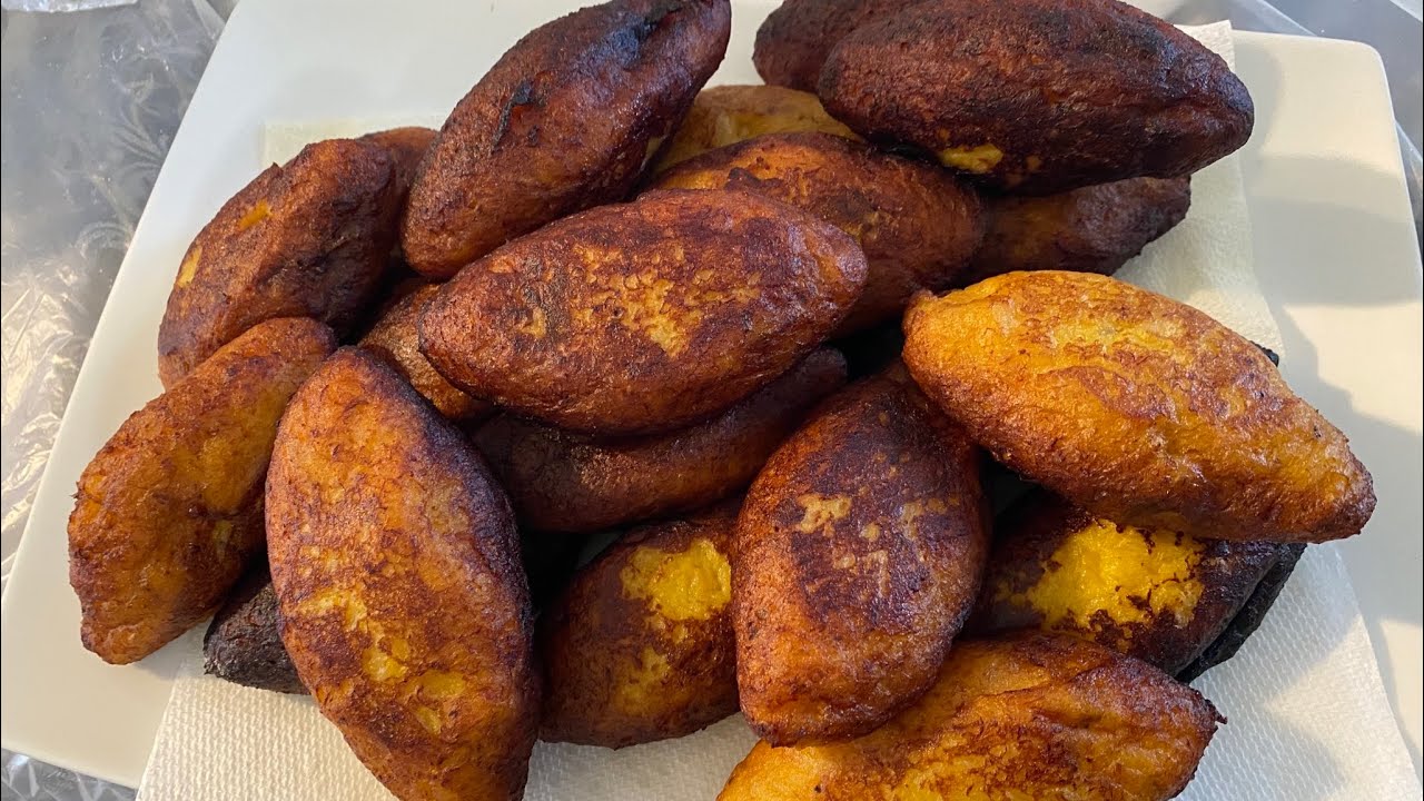 Vero Gomez  plátanos rellenos de dulce de leche