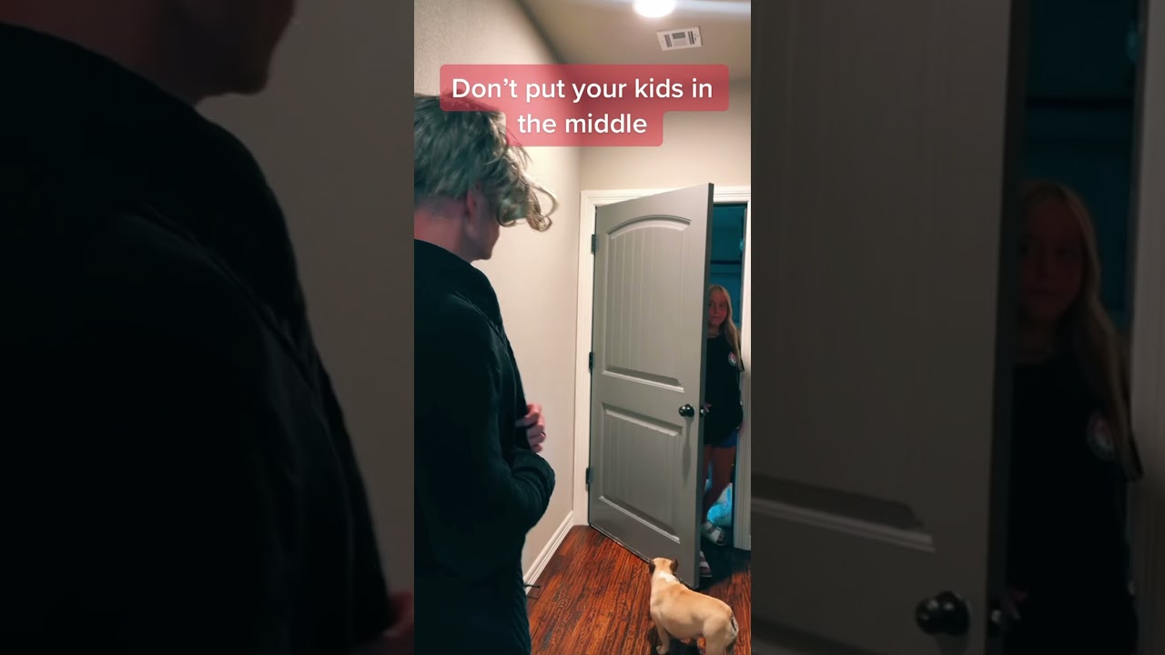 Parents please do better than this💔 #divorce #middle #parents #fighting #coparenting #shorts