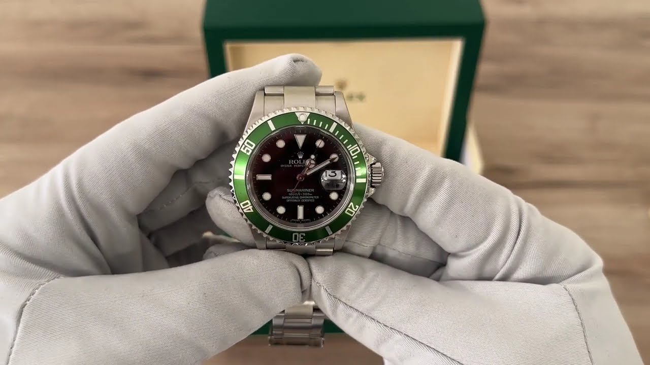 Unboxing old Rolex 16610LV Kermit Submariner from 2006