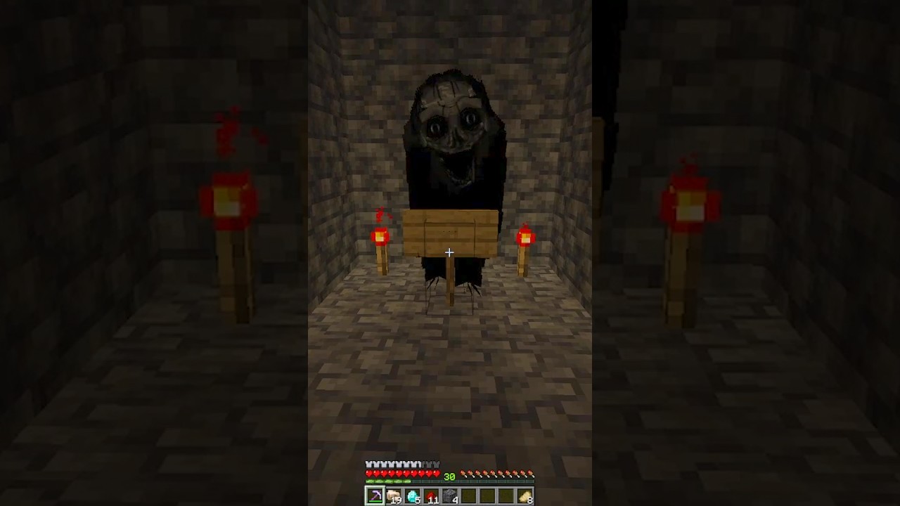 The Most Terrifying Minecraft Mod! 😥