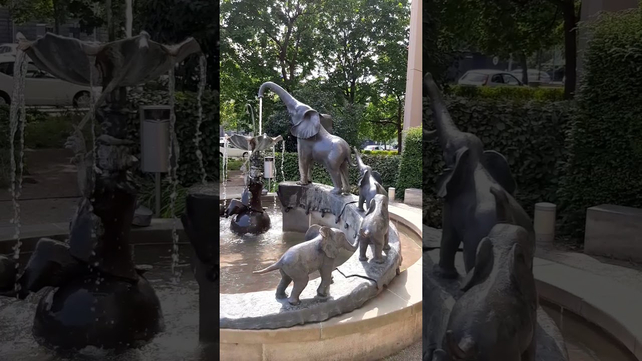 Sarrasani Brunnen am Carolaplatz in Dresden Germany/نافورة ساراساني في كارولابلاتز في درسدن بألمانيا