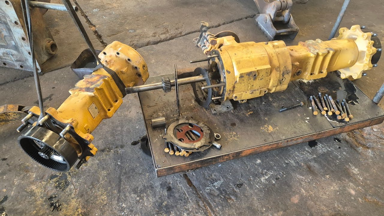 RETRO ESCAVADEIRA CAT 416E FREIO E DIFERENCIAL DESMONTAGEM