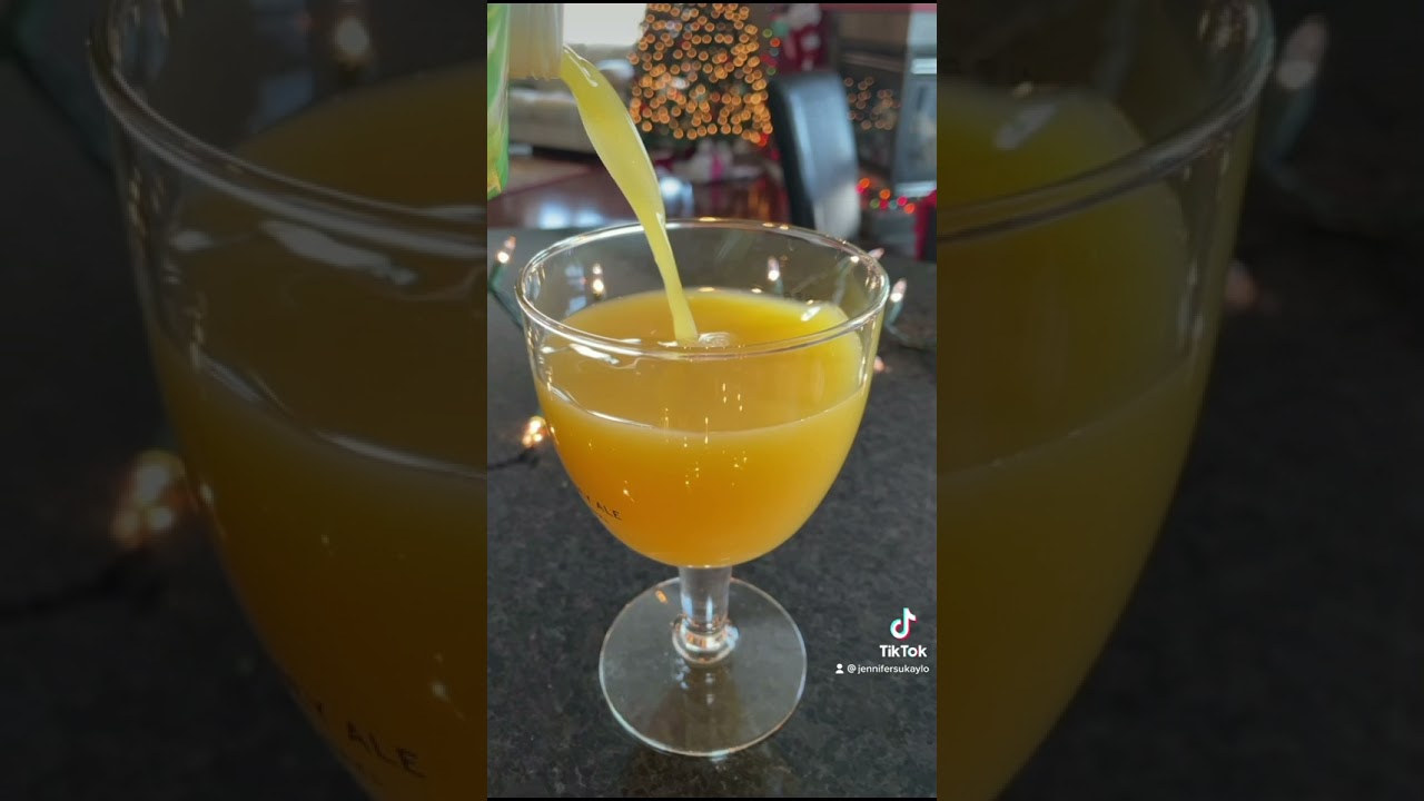 Non alcoholic Mimosa Mocktail! 🥂